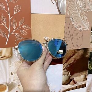 3/20 VG Luxury Blue Cat Eye Sunglasses